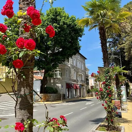 Apartamento Sokol Center *