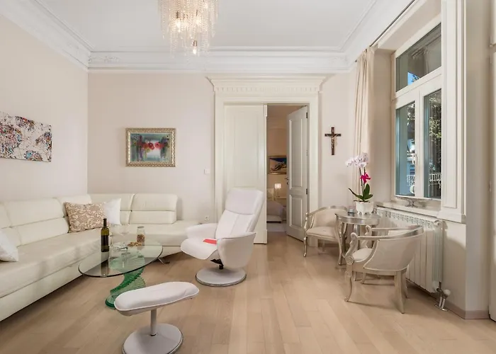 Appartement Sokol Center *