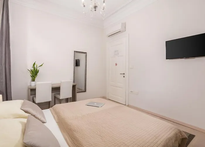 Sokol Center Appartement *