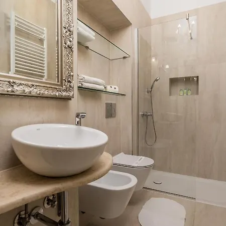 Sokol Center Apartament *