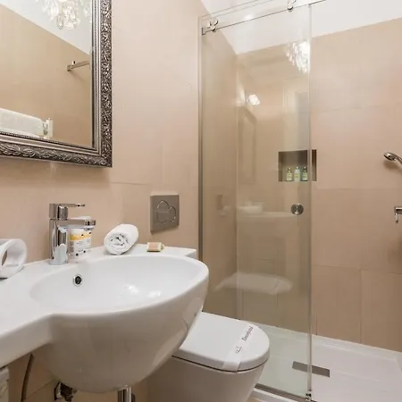 Appartamento Sokol Center *