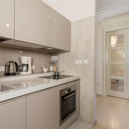 Sokol Center Apartament Opatija