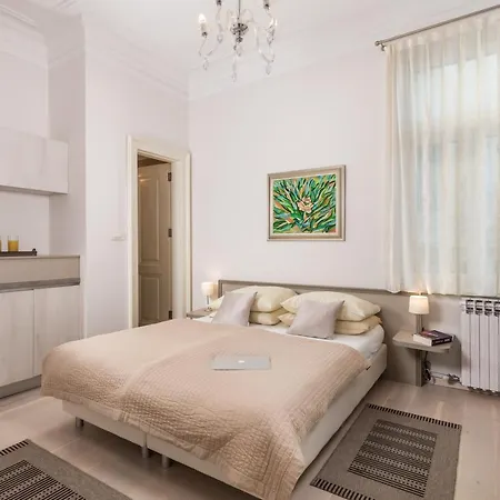 Sokol Center Lejlighed